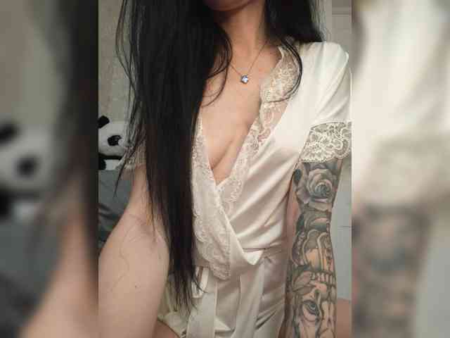 Black_chick webcam