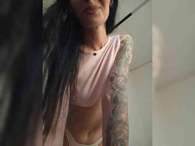 Black_chick webcam