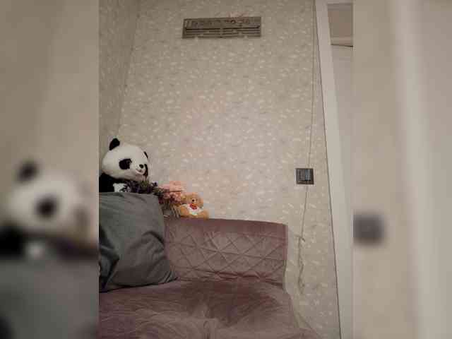 Black_chick webcam