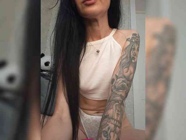 Black_chick webcam
