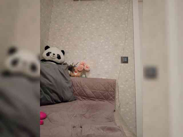 Black_chick webcam