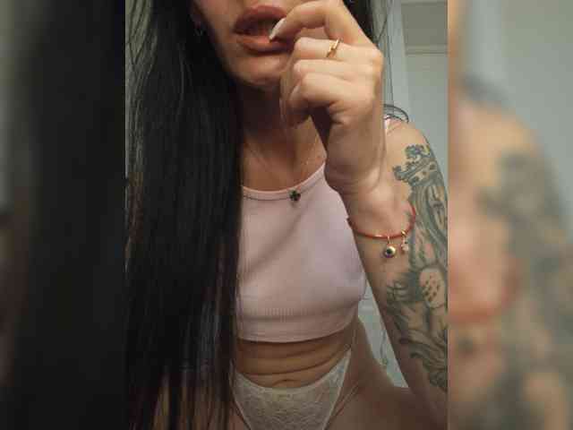 Black_chick webcam