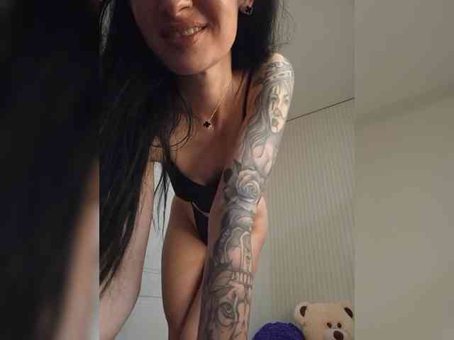 Black_chick webcam