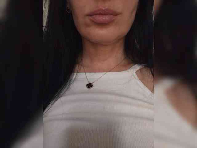 Black_chick webcam