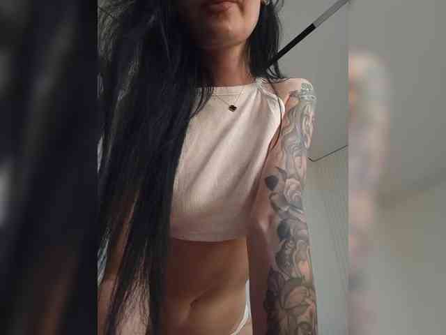 Mikki88K Live Webcam on BongaCams