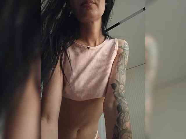 Black_chick webcam