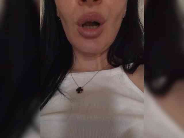 Mikki88K Live Webcam on BongaCams