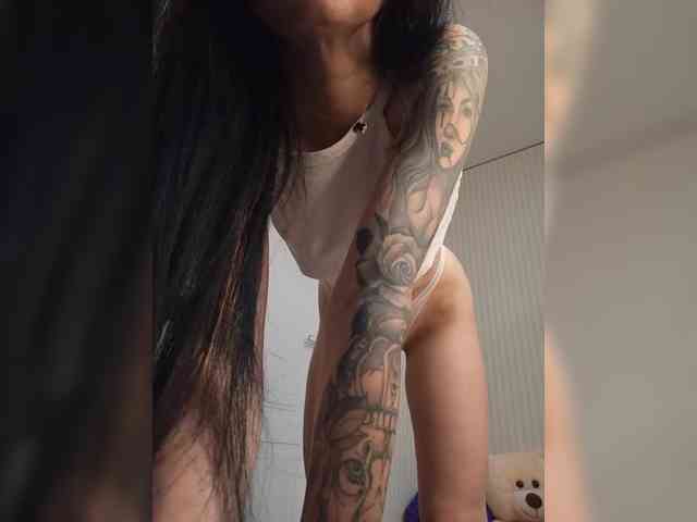 Black_chick webcam