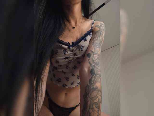 Mikki88K Sex Cam Show