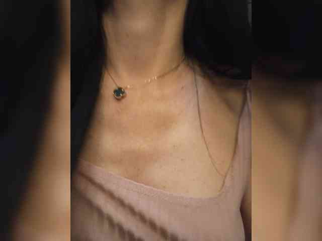 Black_chick webcam