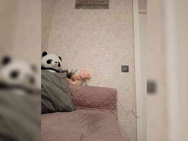Black_chick webcam