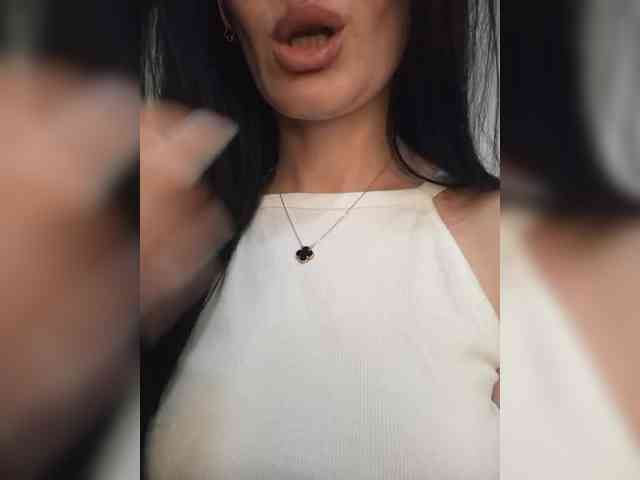 Black_chick webcam