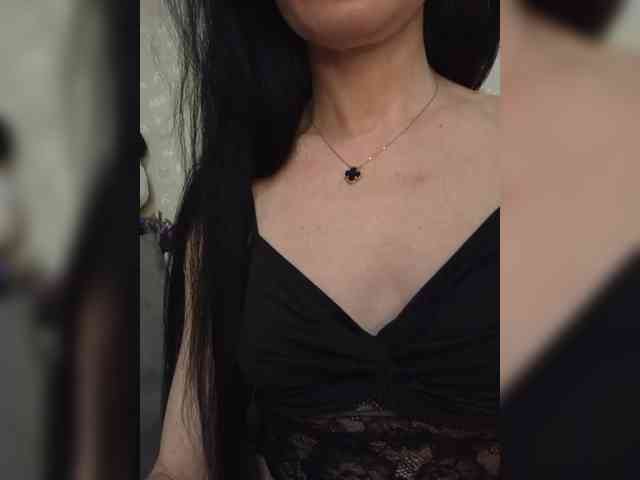 Mikki88K Live Webcam on BongaCams