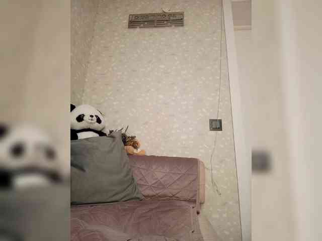 Black_chick webcam