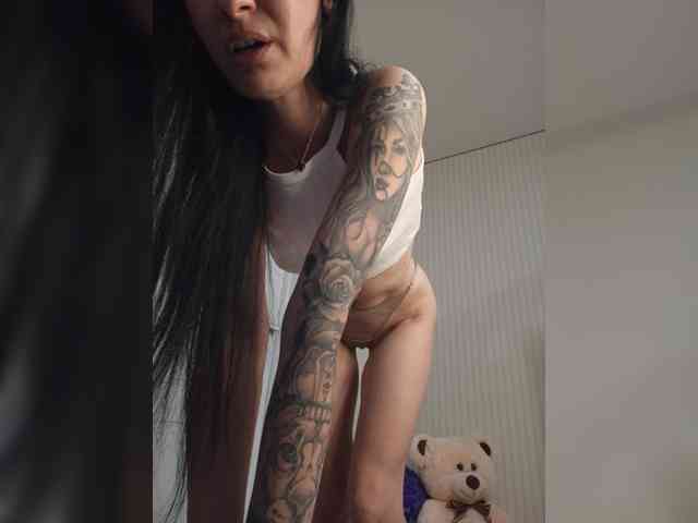 Black_chick webcam