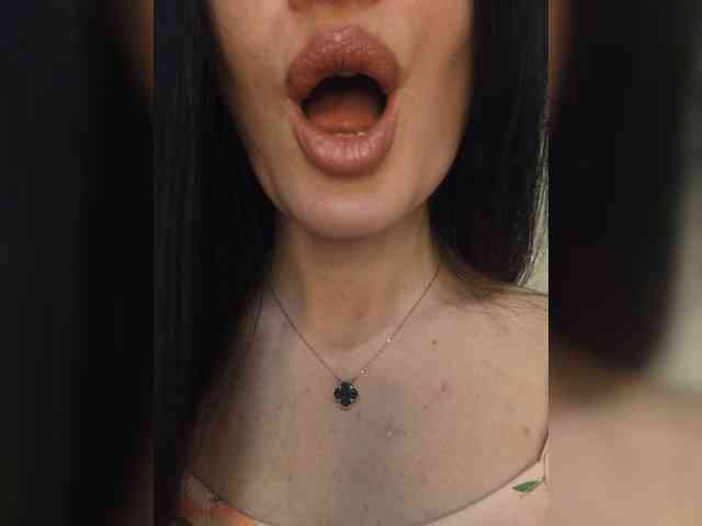 Black_chick webcam