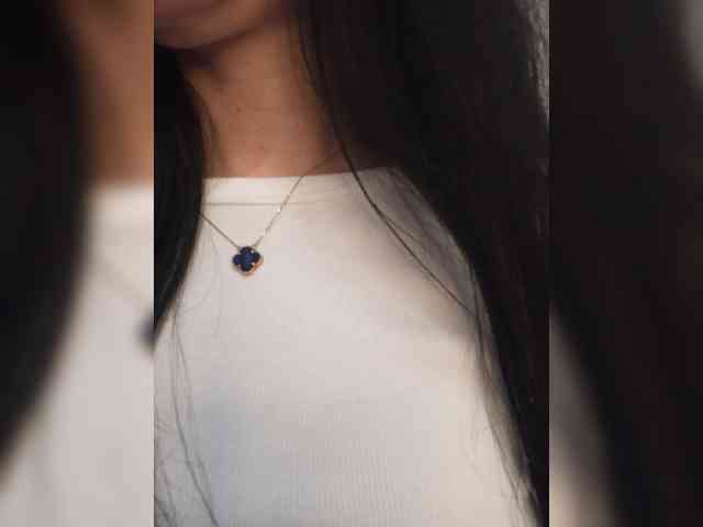 Black_chick webcam