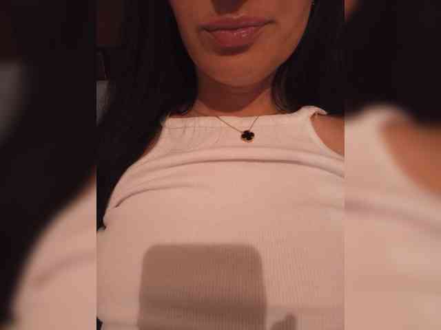 Black_chick webcam