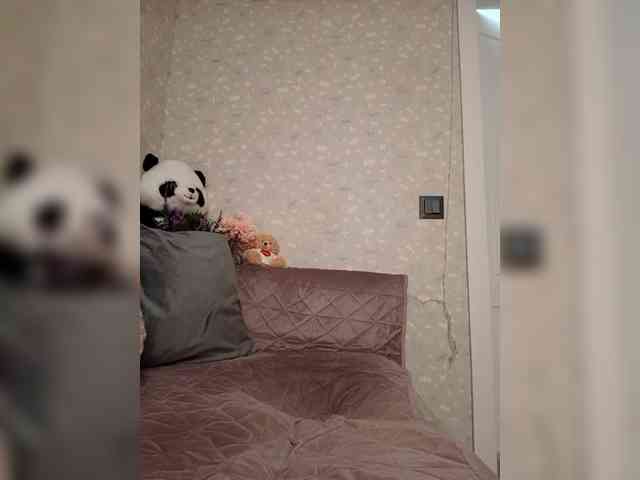 Black_chick webcam