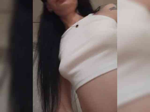 Black_chick webcam