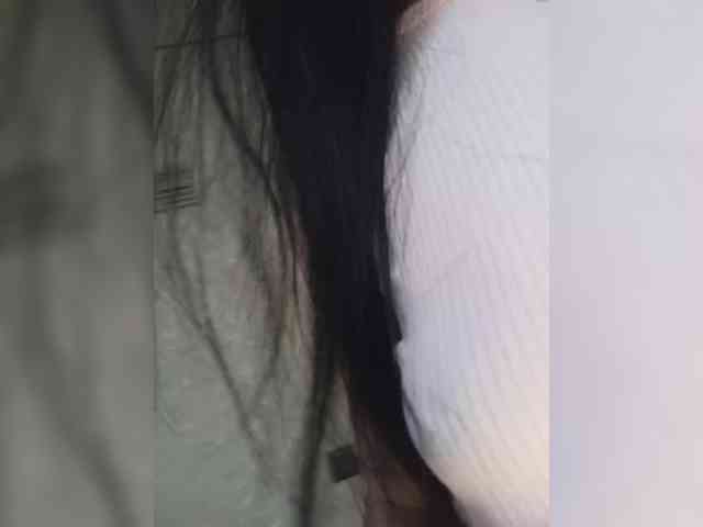 Black_chick webcam