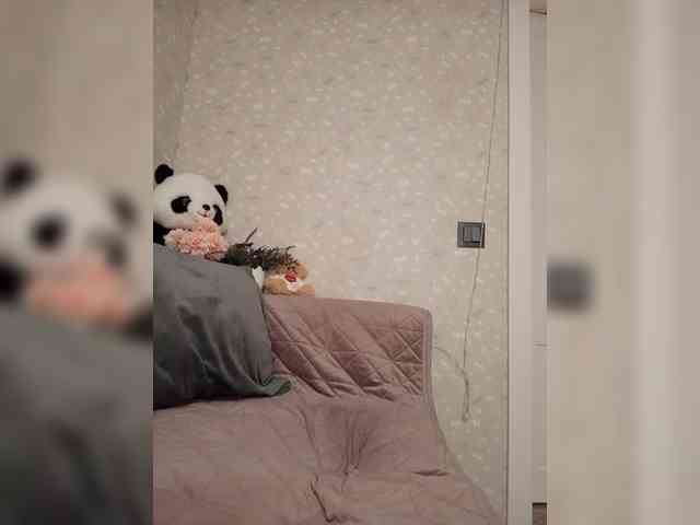Black_chick webcam