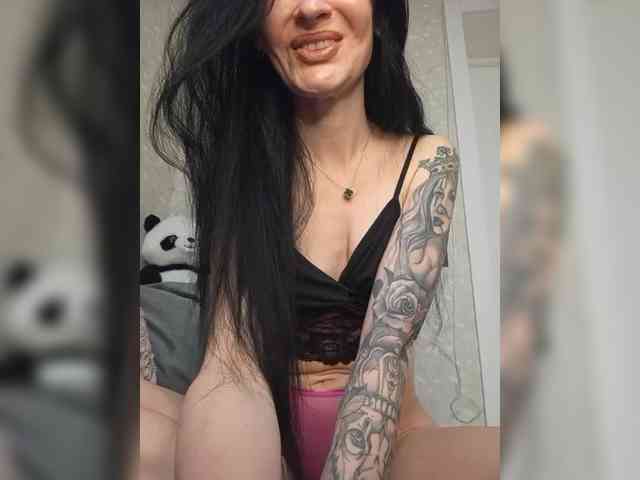 Black_chick webcam