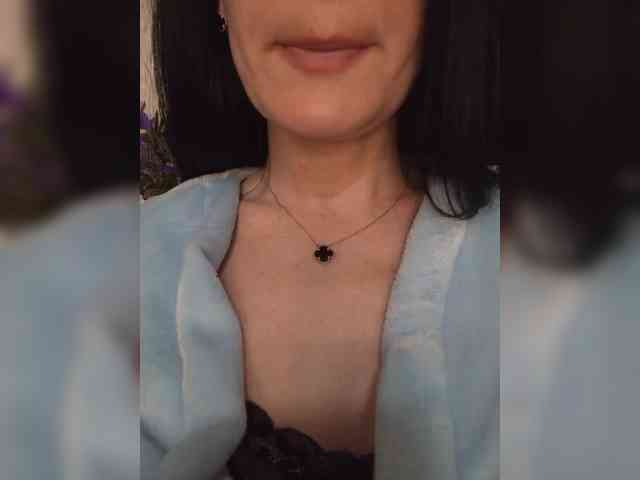 Black_chick webcam