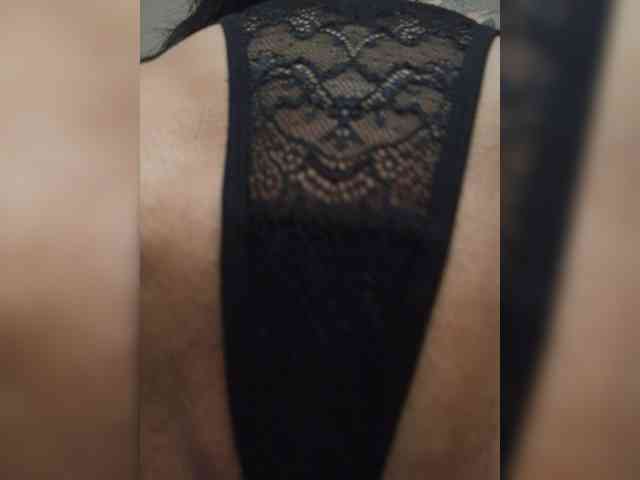 Black_chick webcam