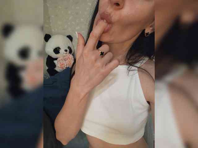 Black_chick webcam