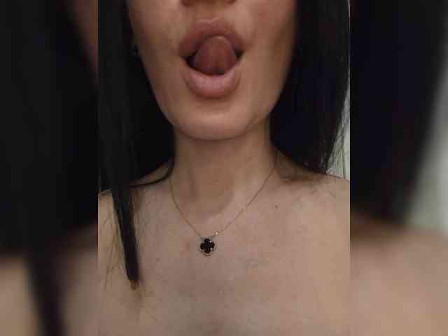 Black_chick webcam