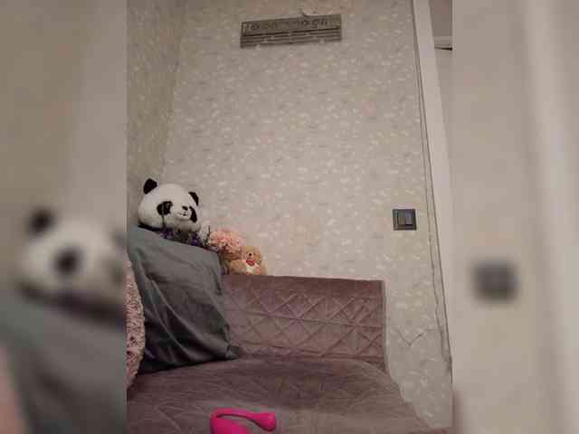 Black_chick webcam