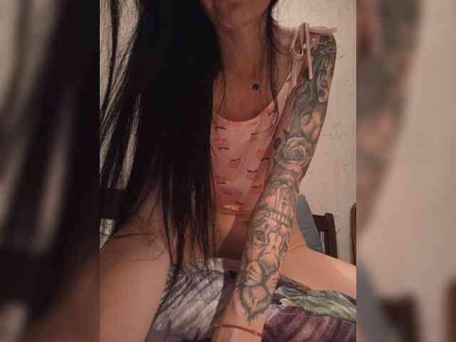 Black_chick webcam