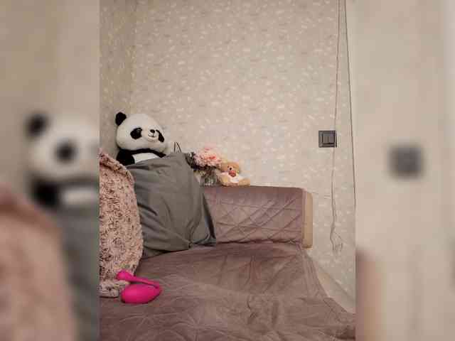 Black_chick webcam