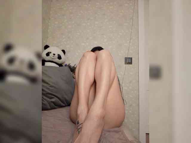 Black_chick webcam
