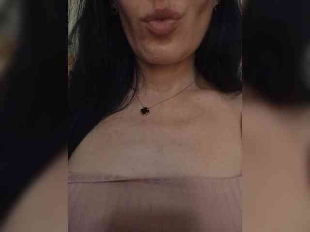 Black_chick webcam