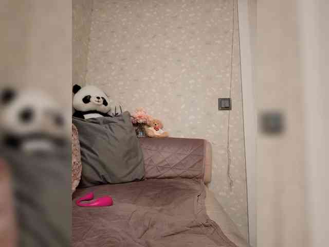 Black_chick webcam