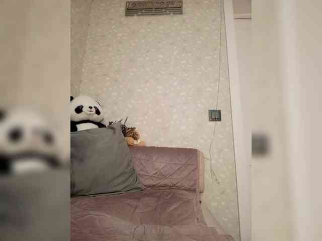 Black_chick webcam