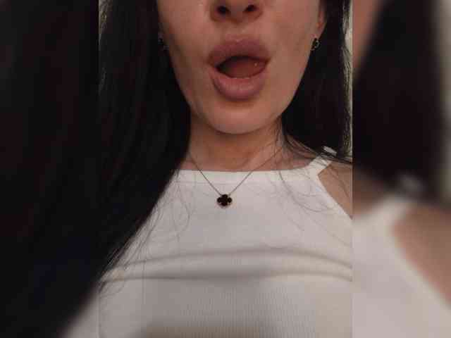 Black_chick webcam