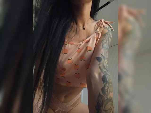 Black_chick webcam