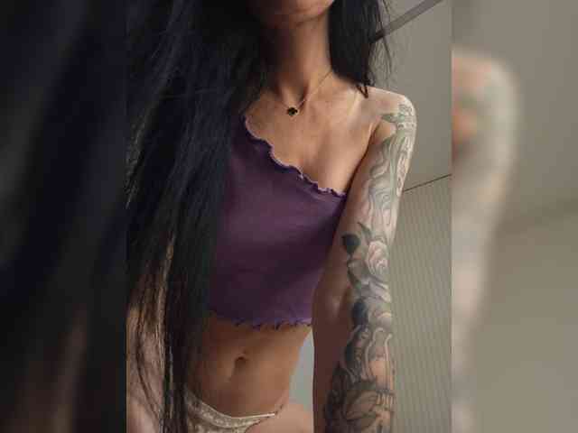 Black_chick webcam