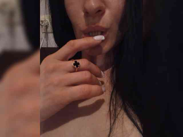 Black_chick webcam