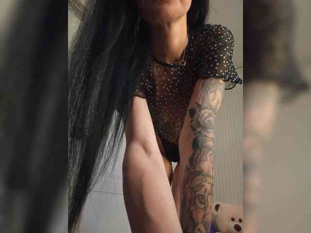 Black_chick webcam