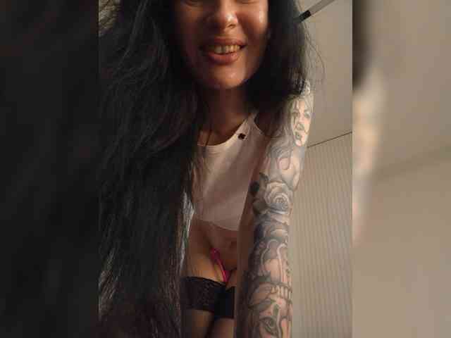 Black_chick webcam