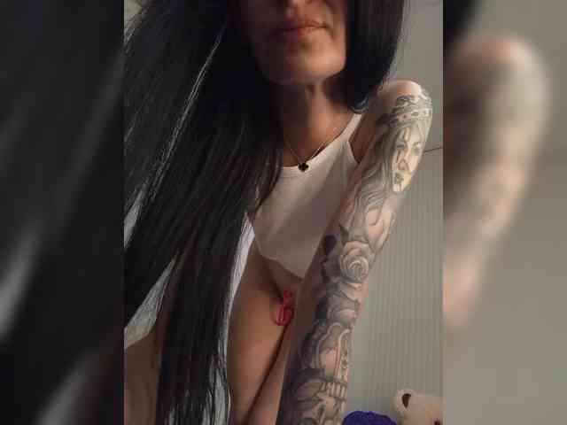 Mikki88K Live Webcam on BongaCams