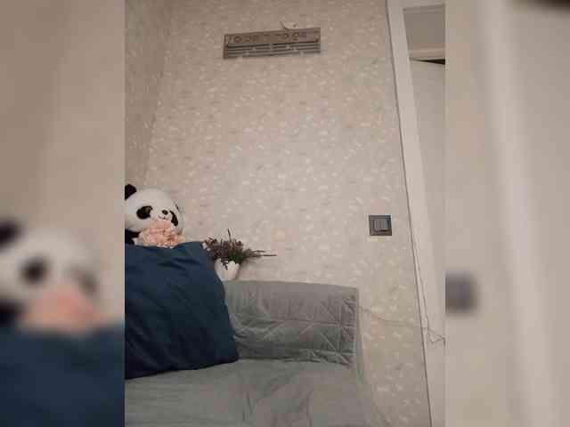 Black_chick webcam