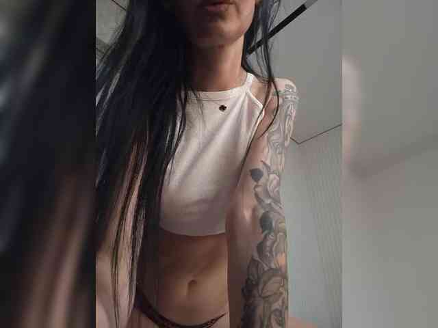 Black_chick webcam
