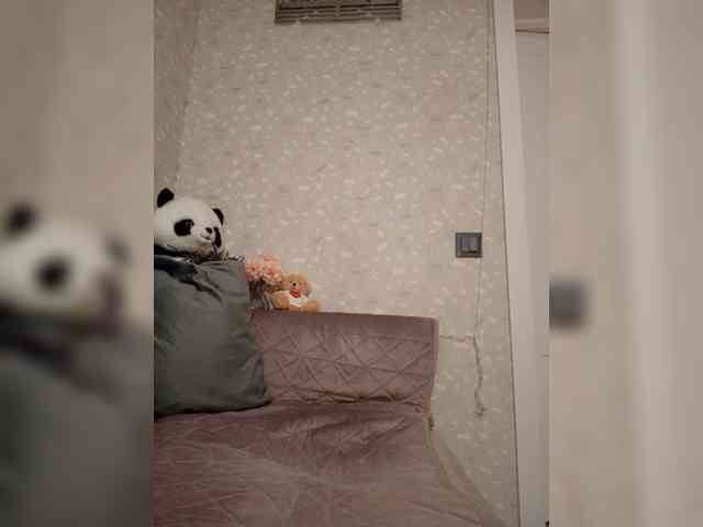 Black_chick webcam