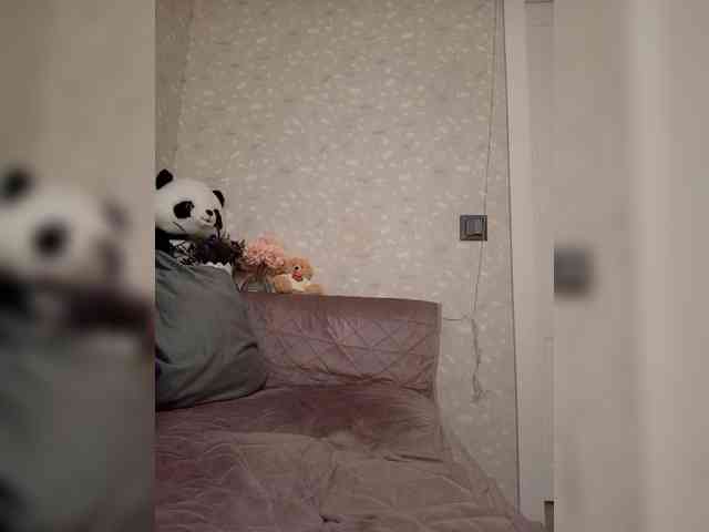 Black_chick webcam