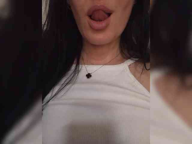 Mikki88K Live Webcam on BongaCams